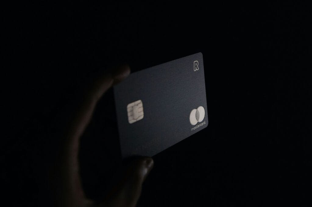 ales-nesetril-ex_p4AaBxbs-unsplash How Digital Wallets Work and Their Benefits